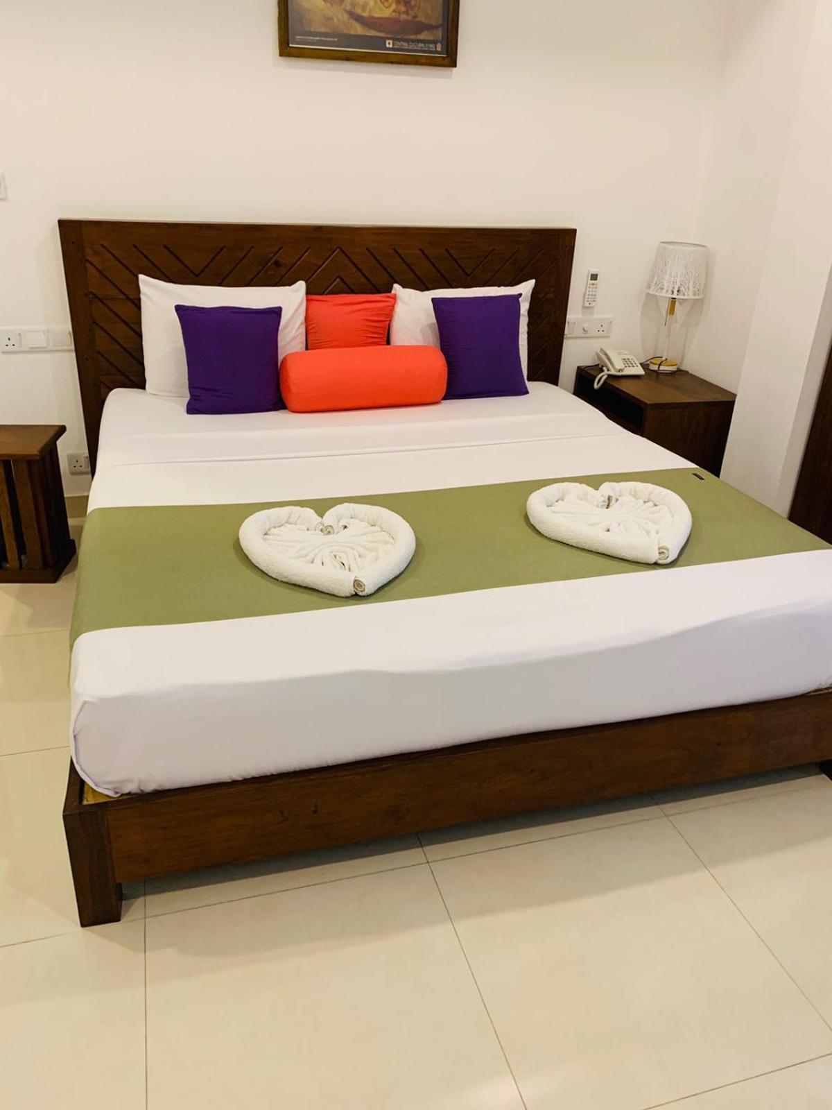 Eden Grand Hotel Dambulla Eksteriør billede