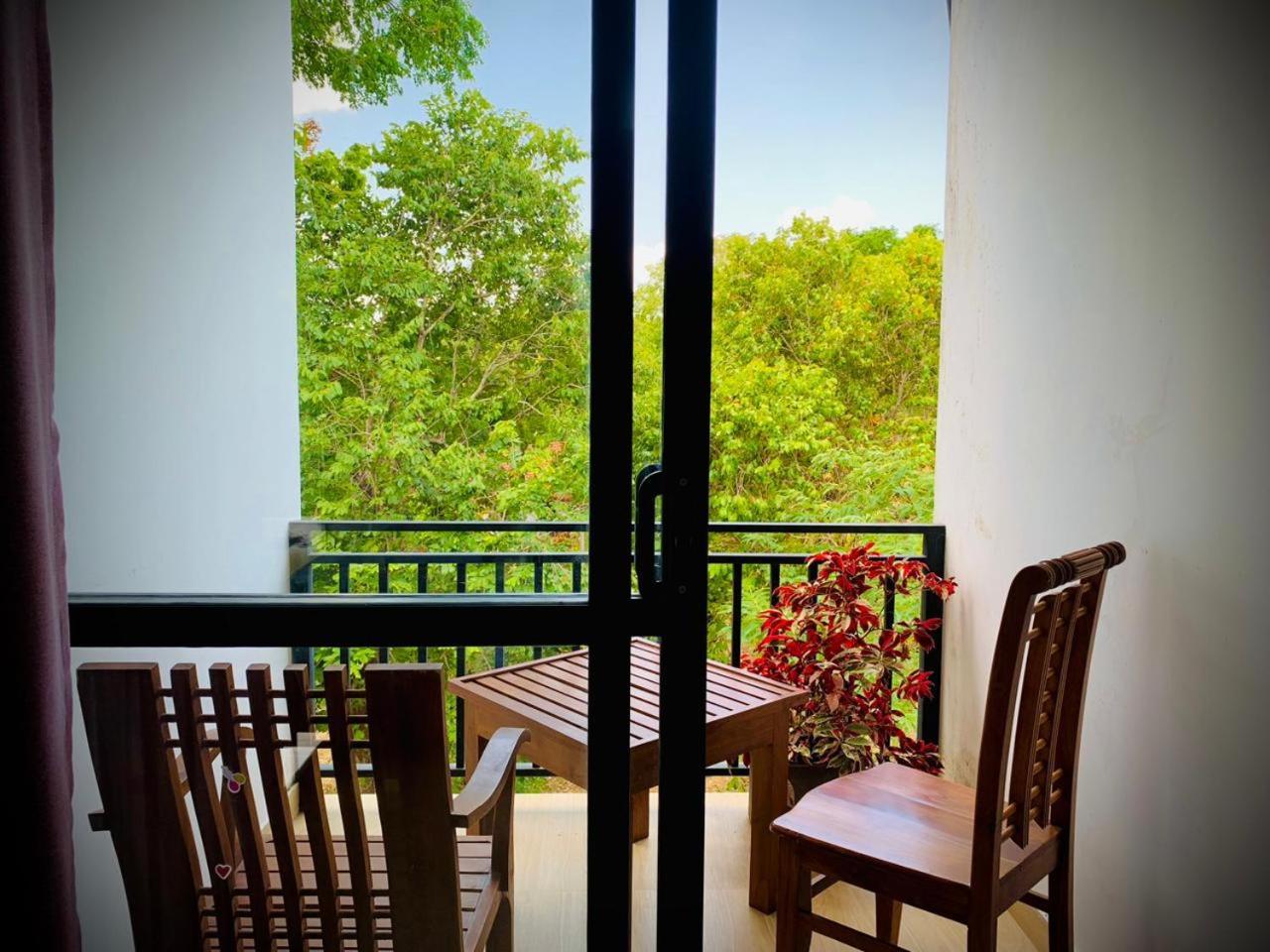 Eden Grand Hotel Dambulla Eksteriør billede