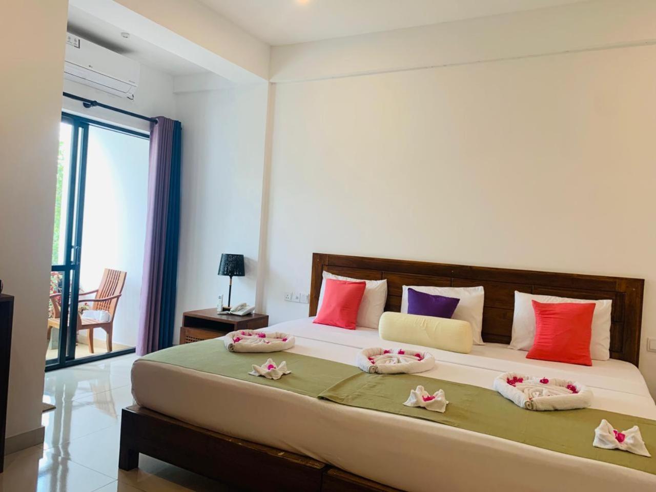 Eden Grand Hotel Dambulla Eksteriør billede